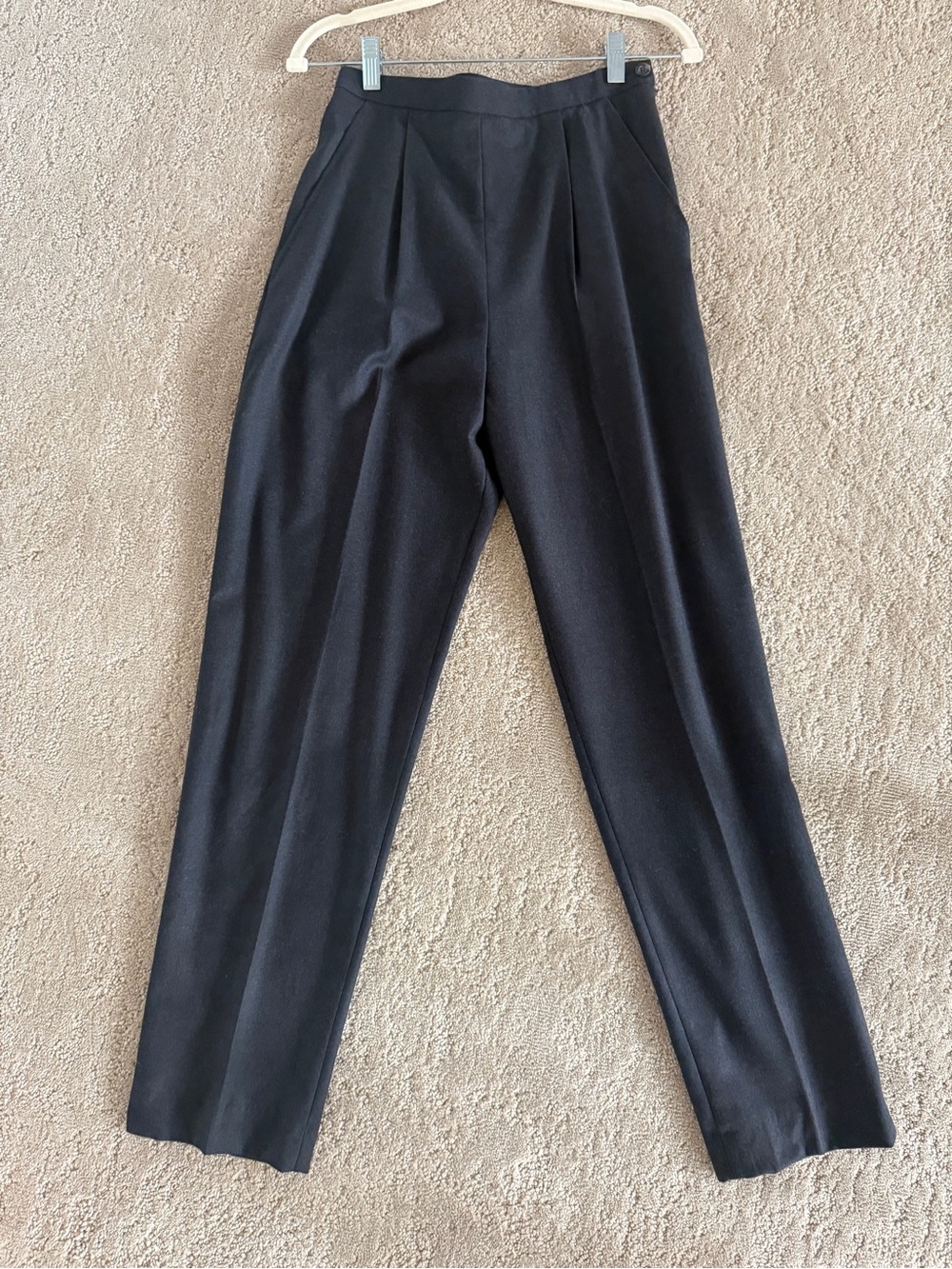 Jaeger Women’s Wool Trousers UK 10 US 6-8 Black Pleated Made in GB NWT